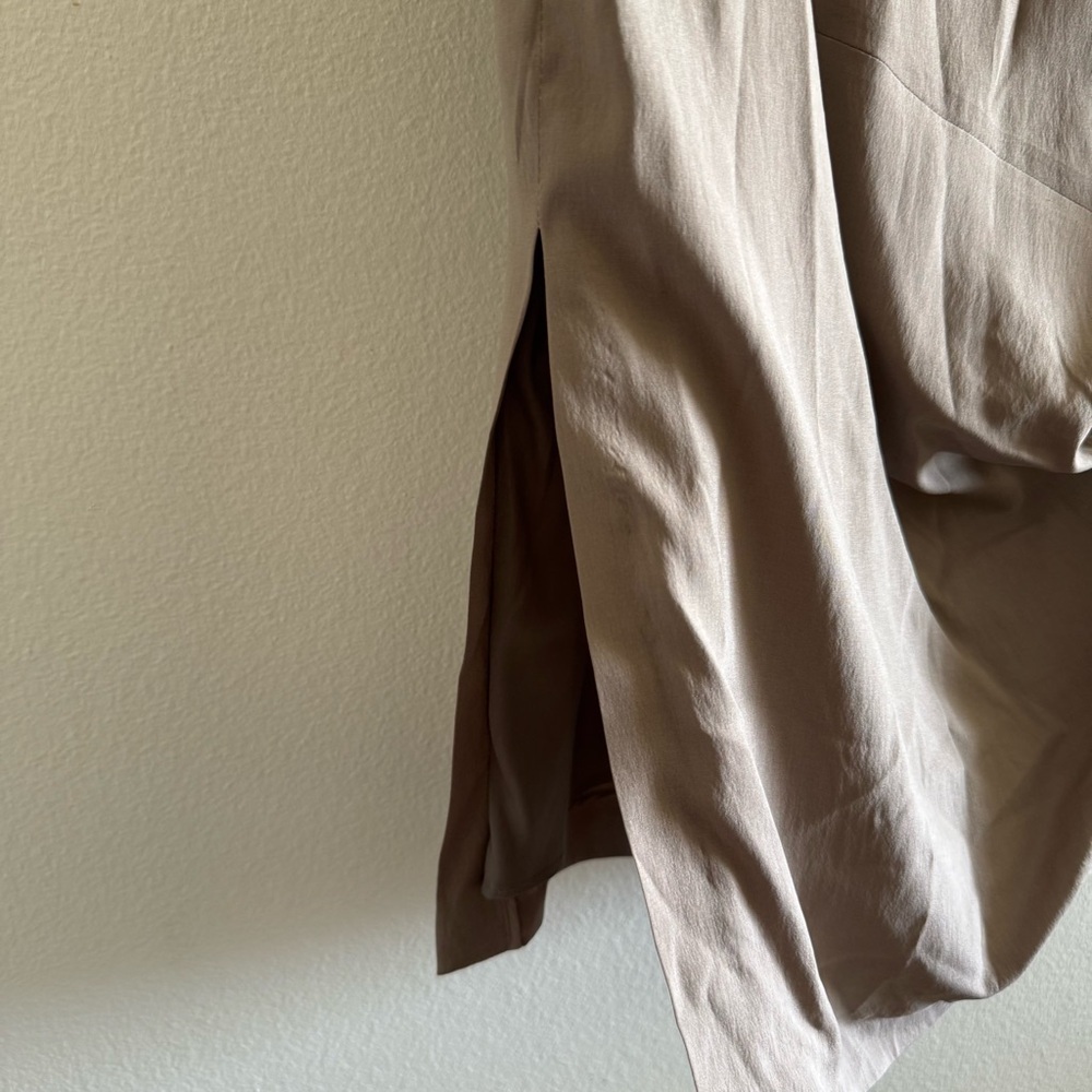 Brunello Cucinelli Taupe Silk Blend Ruched Slit Midi Skirt size US6 - Picture 5 of 11